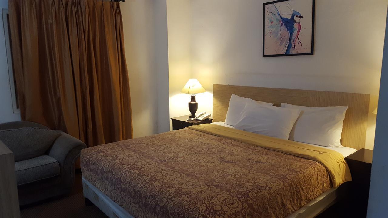 Grand Tembaga Hotel Timika Exterior photo