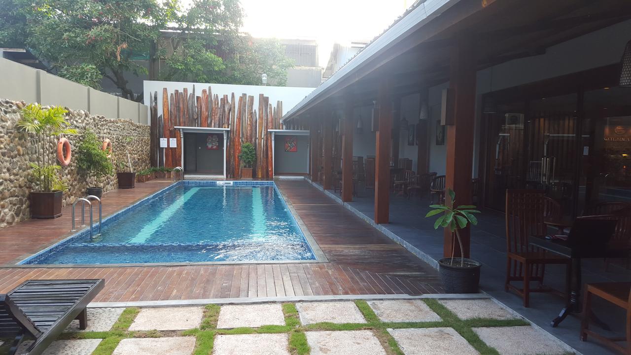 Grand Tembaga Hotel Timika Exterior photo