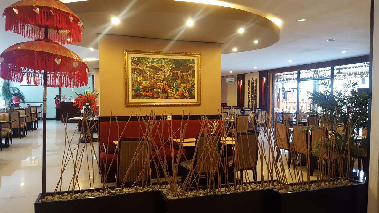 Grand Tembaga Hotel Timika Exterior photo