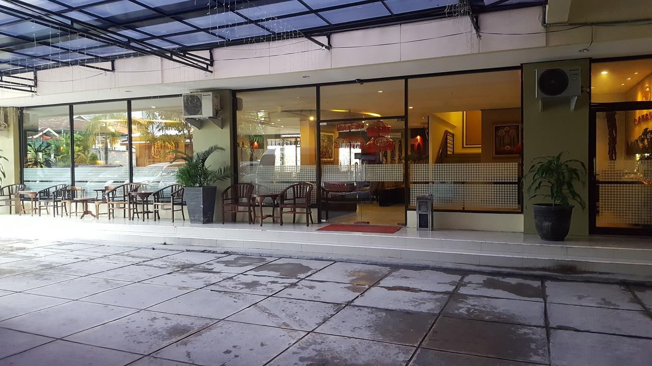 Grand Tembaga Hotel Timika Exterior photo